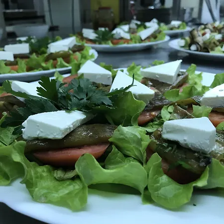 - Restaurant Chairite