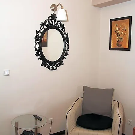 - Restaurant Chairite Hotell *