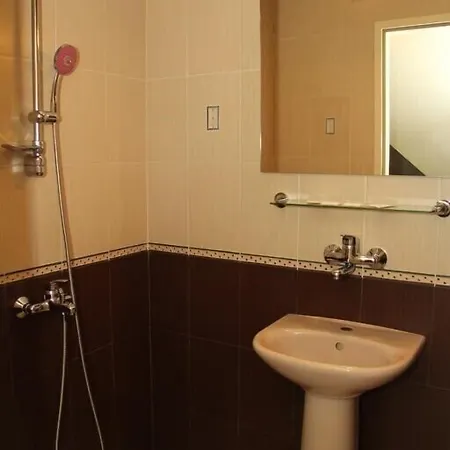 Hotel - Restaurant Chairite *