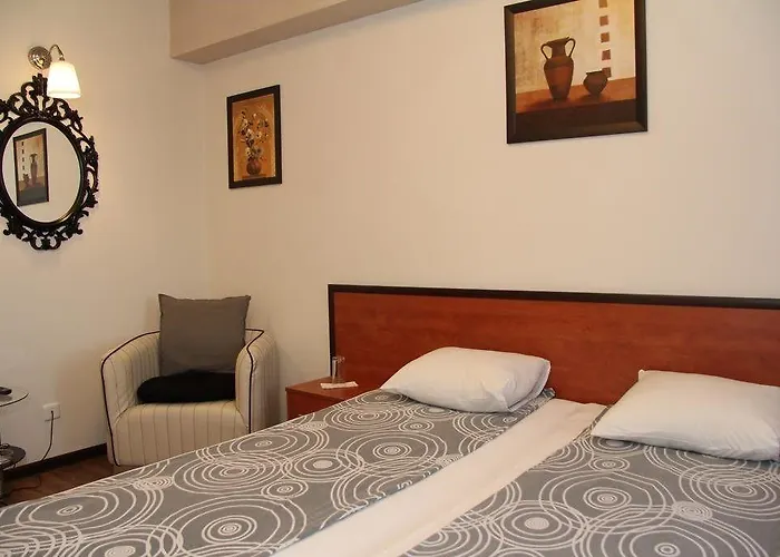 - Restaurant Chairite