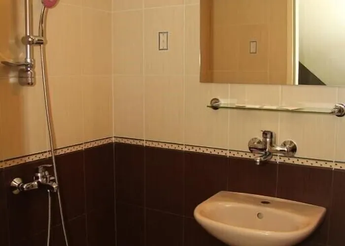 Hotel - Restaurant Chairite *